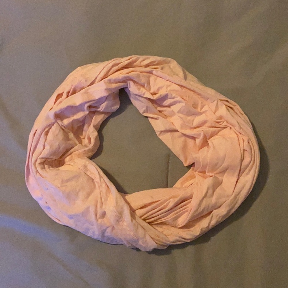 Lulu Lemon Pink Circle Scarf